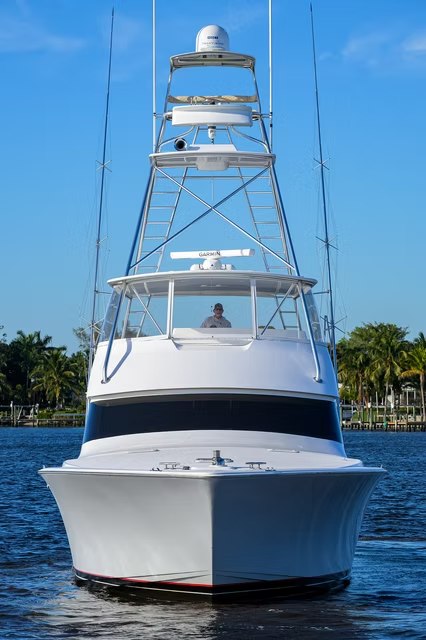Sun Dial’s bow and tall fishing tower viewed from the front