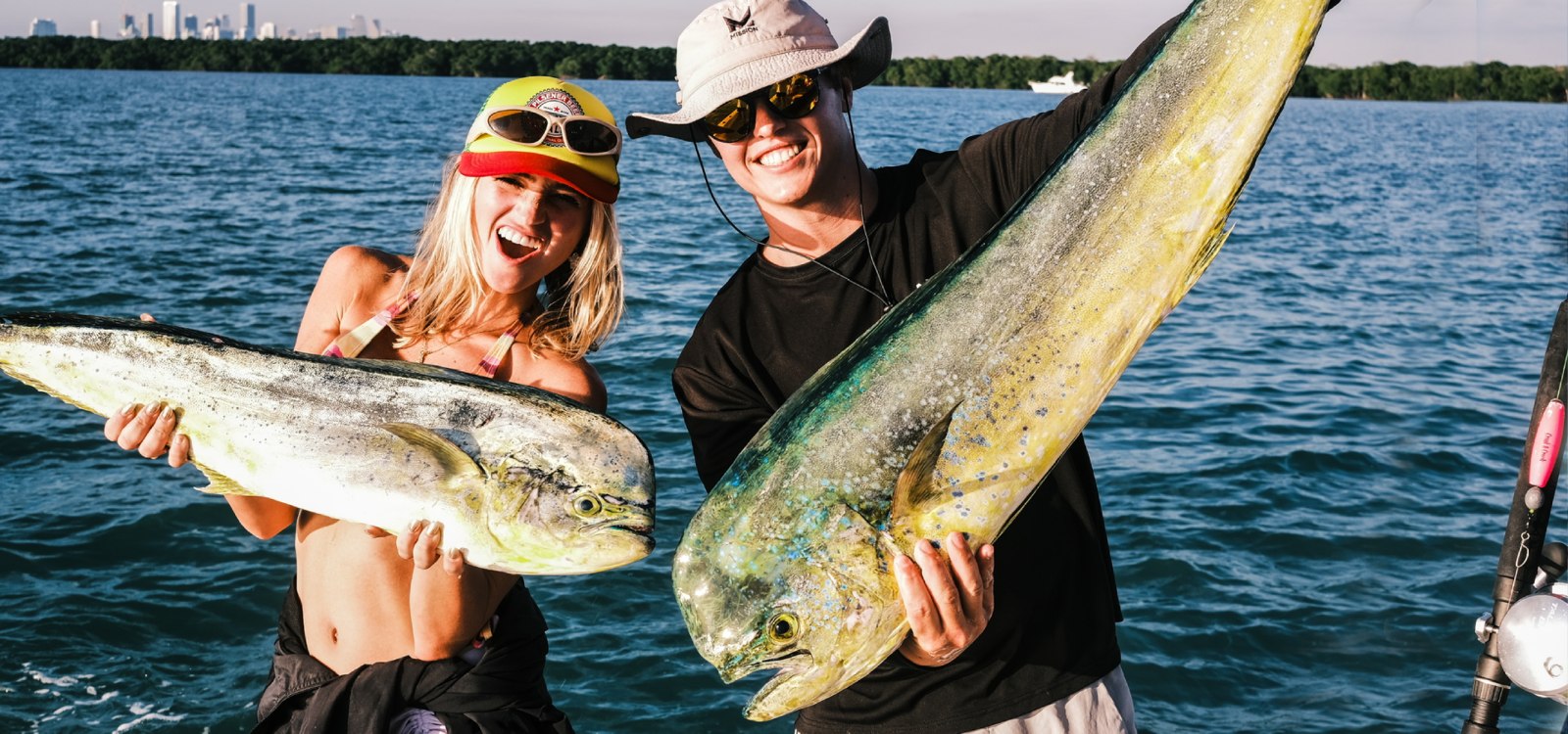 Sea Toes anglers with mahi mahi