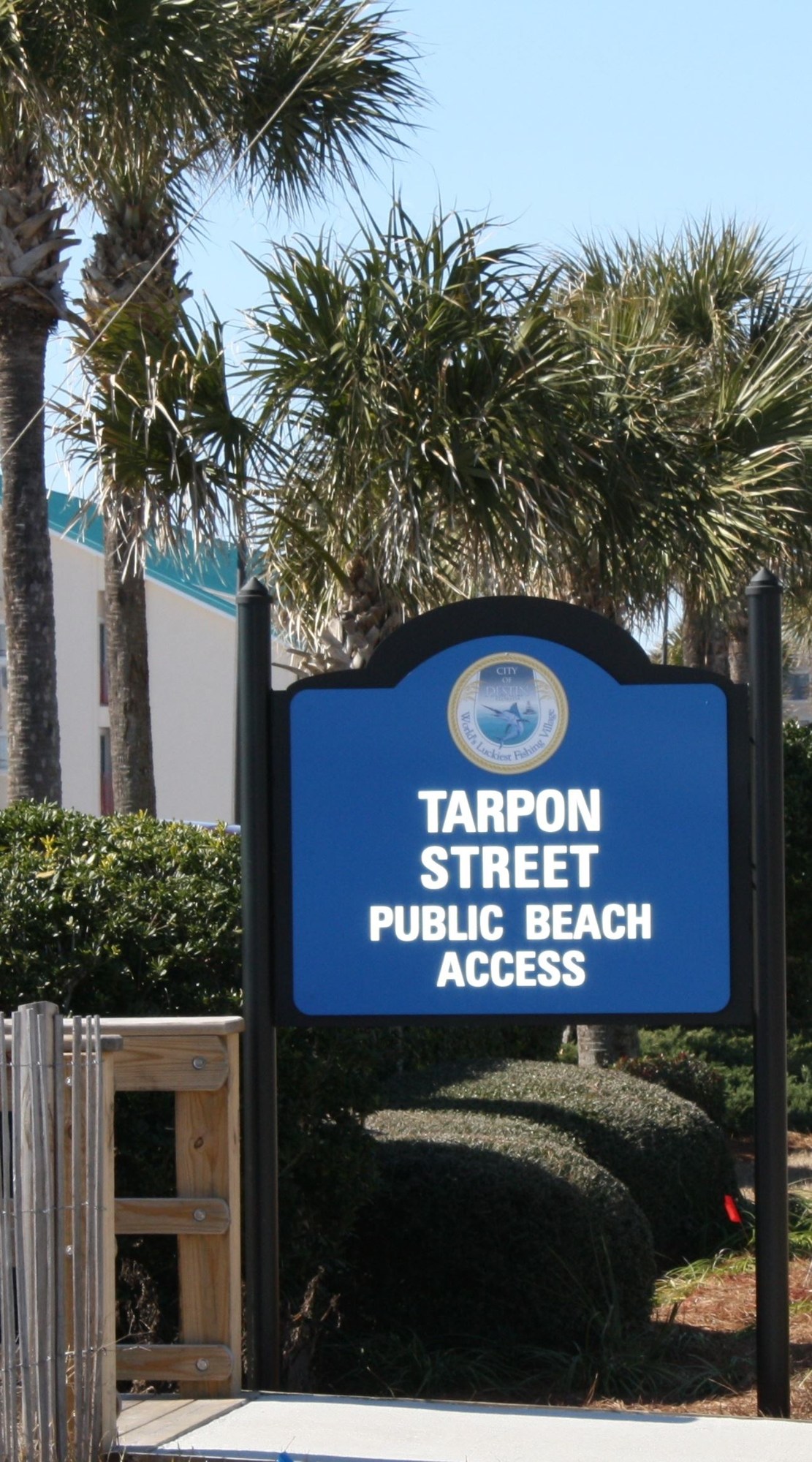 Older Tarpon Street Public Beach Access sign in Destin
